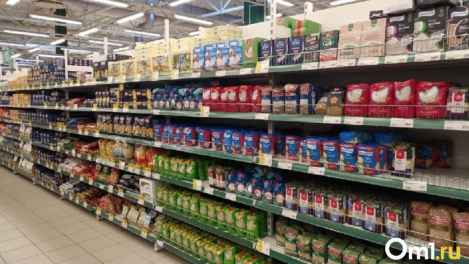 Мэрия объяснила, почему в Омске набор продуктов самый дешёвый в Сибири