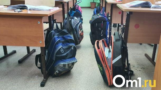 В Омске распространяется фейк о смерти школьника из-за конфеты