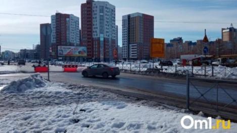 Омским автомобилистам рассказали, как объезжать закрытый бульвар Архитекторов