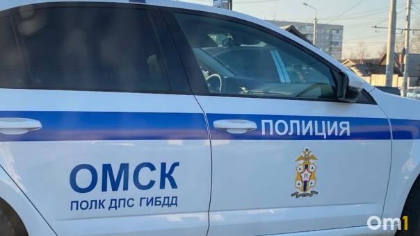 В Омске нетрезвый водитель удирал от ДПС и пытался обхитрить алкотестер