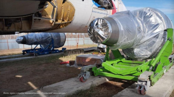 В Убинском районе продолжают разбирать самолёт Airbus A320, экстренно севший в поле