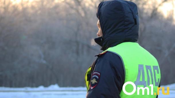 В Омске легковушка въехала в маршрутку с пассажирами
