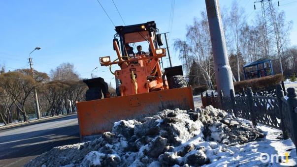 В Омске потратят 200 миллионов рублей на новую снегоуборочную технику