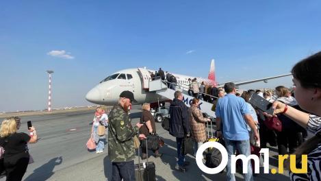 Рейс Санкт-Петербург – Омск задержали из-за опасного предмета в салоне