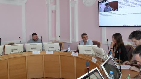 «Это выстраивание вертикали власти». В горсовете объяснили, зачем менять выборы мэра Омска