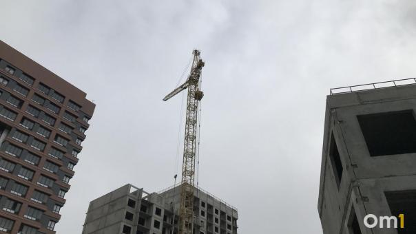 Омские строители самовольно меняют параметры новых зданий
