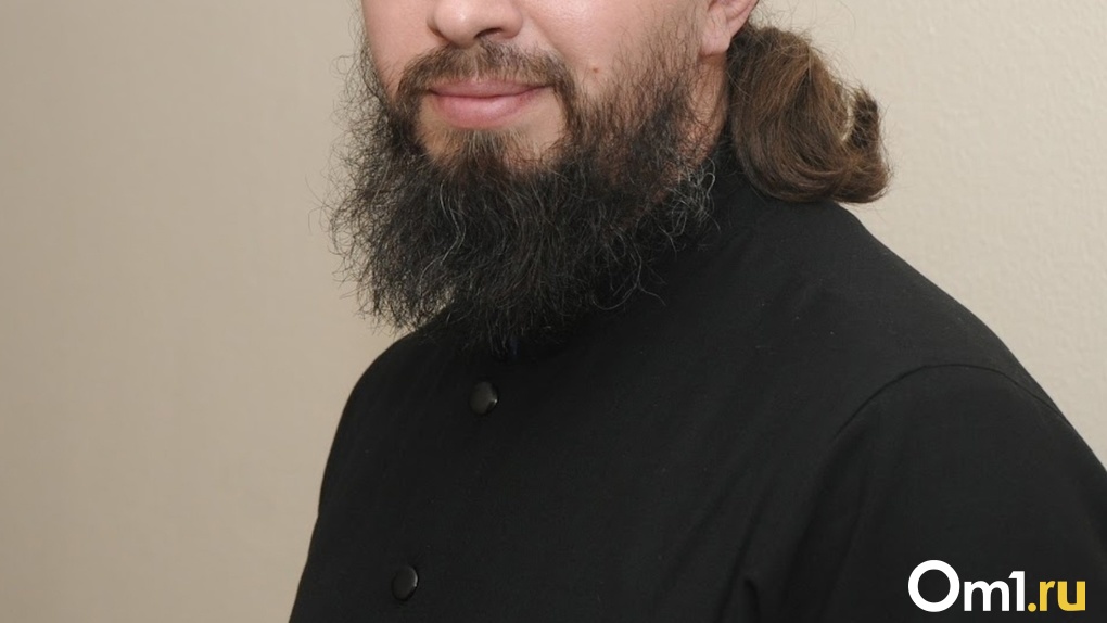 «Помогут ли врачи?»: густая борода выросла у жительницы Новосибирска