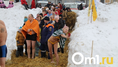 Кому нельзя окунаться в воду на Крещение, рассказала новосибирский врач
