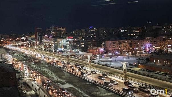 У метромоста в Омске изменили схему движения