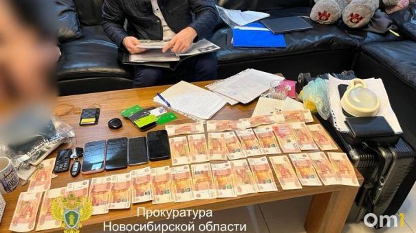 «95 миллионов в кармане»: главу Минпромторга Новосибирской области подозревают в махинациях