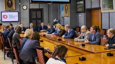 ОмГУ посетил замминистра науки и высшего образования РФ Афанасьев