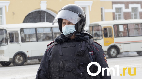 Мужчина в военной форме открыл стрельбу по полицейским в Ростовской области