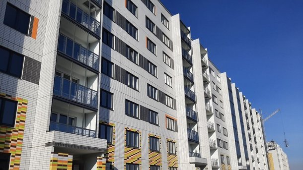 В Омске заканчивают строительство новых ЖК, где квартиры получат переселенцы и дети-сироты