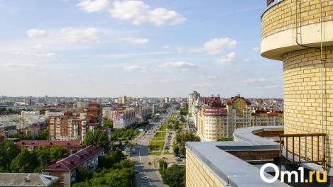 В дептрансе объяснили, почему на Жукова не будет больших автобусов