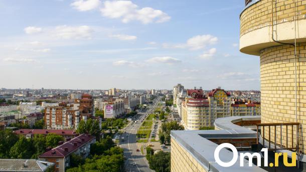 В дептрансе объяснили, почему на Жукова не будет больших автобусов