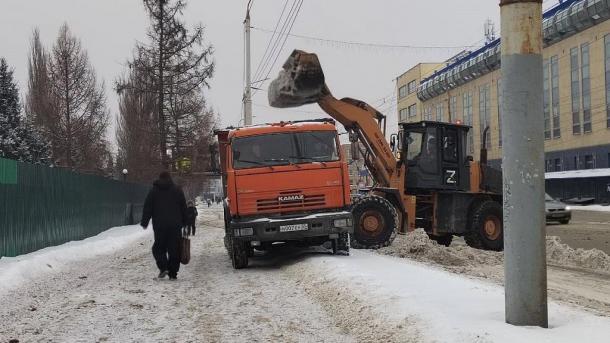 В мэрии отчитались, сколько снега убрали с дорог в Омске