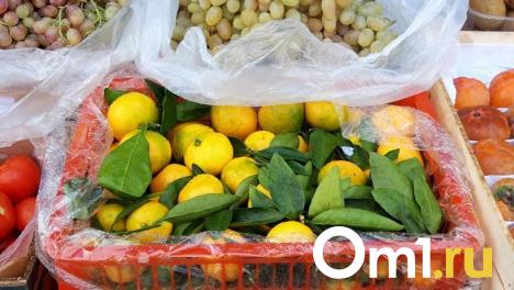 Какие продукты помогают улучшить настроение: советы омичам от специалиста