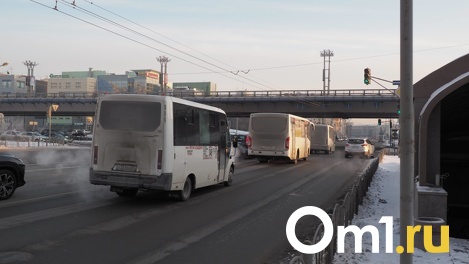 «Работать некому»: перевозчики рассказали, почему в Омске плохо ходит транспорт