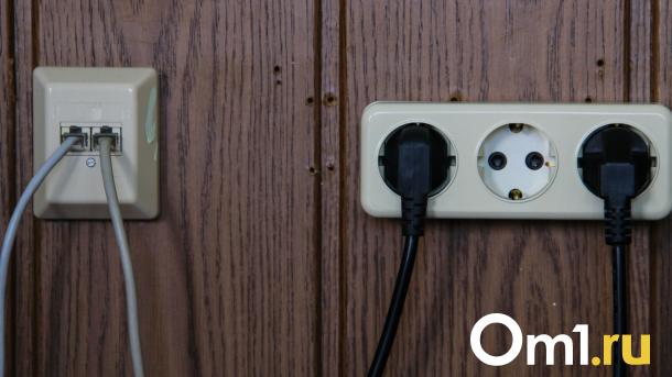 В Омске назвали причину массовых отключений электричества