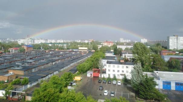 Омичей после сильного дождя порадовала красивая двойная радуга