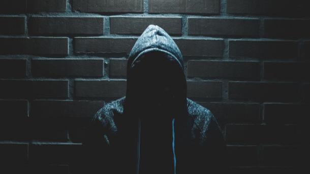 Группа автоэкспертов задержана по делу о мошенничестве на 1,6 млн рублей в Новосибирске