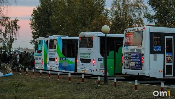 В Омске сократили количество садовых маршрутов