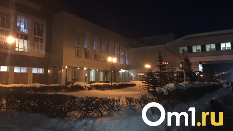В Барабинске в Новосибирской области мужчина выпал из окна железнодорожного вокзала