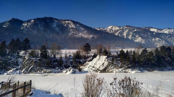 Алтайский альпинист помог тургруппе, с которой шла погибшая бердчанка