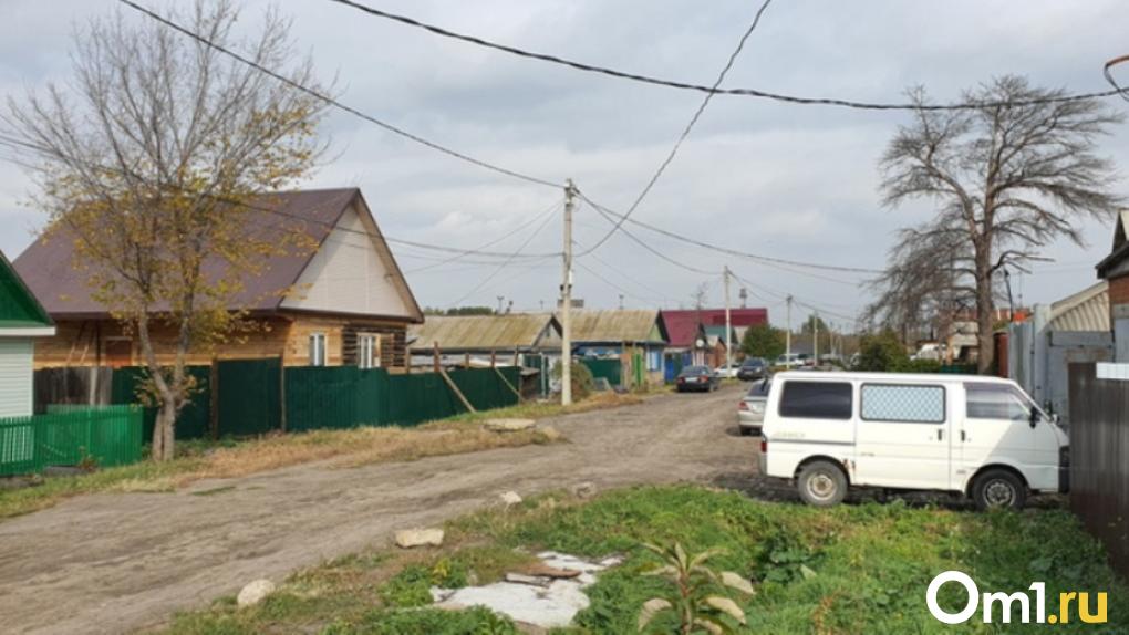 Населённые пункты в Омской области обкопали двадцатиметровыми полосами