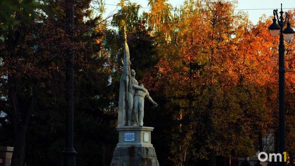 В Омске обновят 102-летний памятник: рассказываем, как его будут чистить