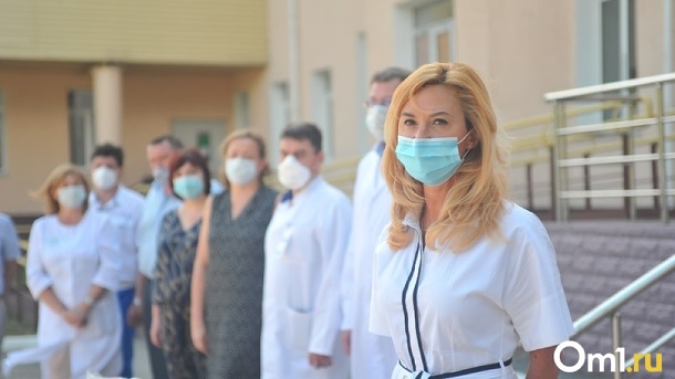 «Покупает билеты, но не возвращается». Появились подробности уголовного дела омского экс-министра Солдатовой