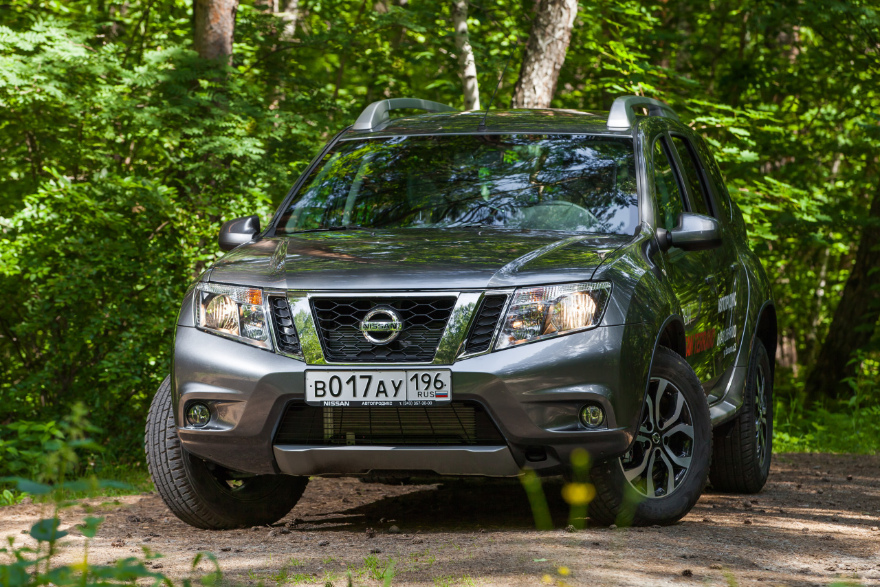 Ниссан террано замена. Ниссан Террано 4х4. Nissan Terrano 2019 оптика. Ниссан Террано 2020 оффроуд. Nissan Terrano 2013 r52.