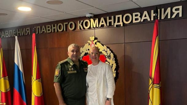 Экс-вице-мэр Новосибирска Терешкова провела встречу с генерал-майором