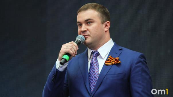 Виталий Хоценко сегодня ответит на вопросы омичей в прямом эфире в соцсетях