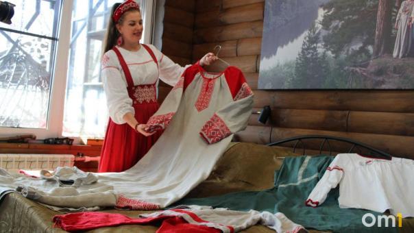 Самобытная одежда и отдых в замке: чем занимаются предприниматели из Омской области?