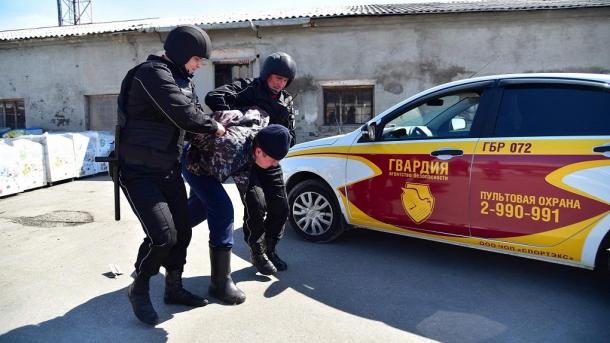 Серийного магазинного вора поймали с поличным в Заельцовском районе Новосибирска