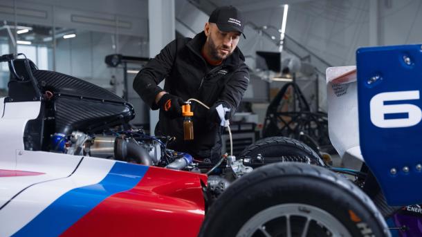 Организаторы ЧР по автогонкам отметили вклад «Газпромнефть-СМ» в развитие отрасли