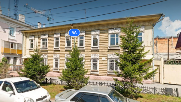 В центре Омска выставили на продажу здание, построенное в начале ХХ века