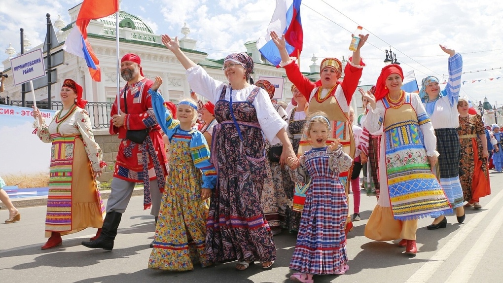 Омск население. Народы Омска. Народы Омска и Омской области. Народы живущие в Омске. Традиции народов Омской области.