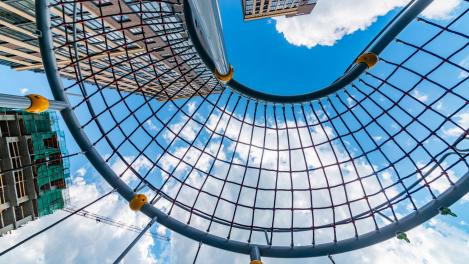 Вдали от городской суеты. Где в Новосибирске купить комфортное жилье в лесу и сэкономить*