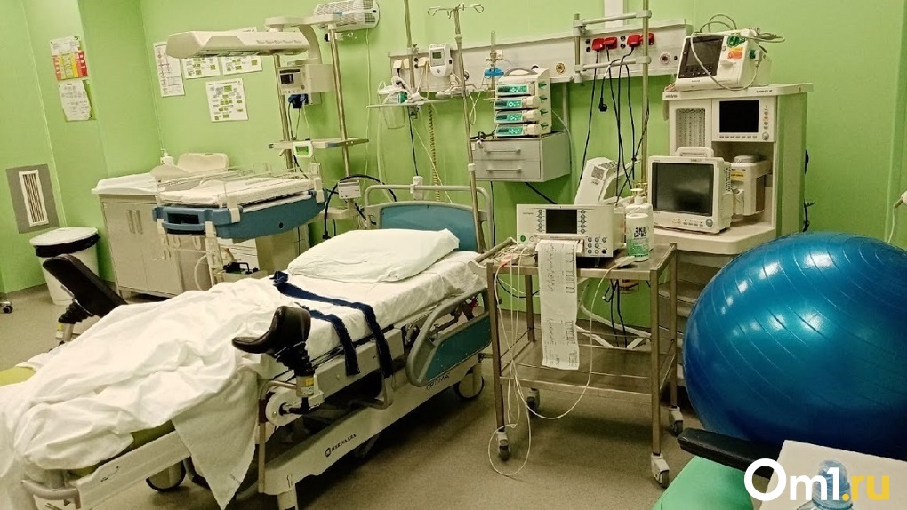 Два медучреждения в Новосибирске проведут внутреннюю проверку после смерти пациента с коронавирусом