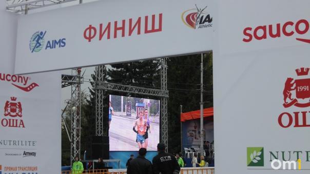 Изменённая трасса и форма бегунов: рассказываем, как пройдёт Сибирский международный марафон в Омске