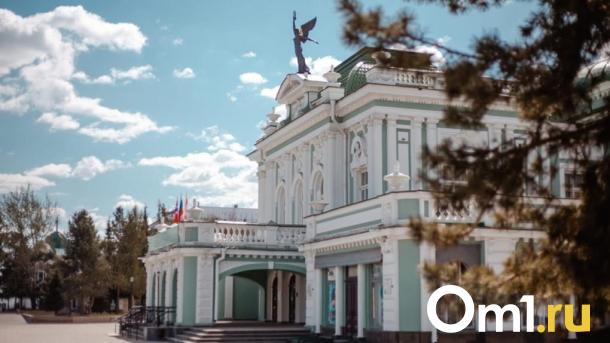 В Омске продают коллекцию старинных открыток за 100 000 рублей