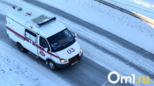 Омская медсестра вошла в горящий дом и спасла ребёнка