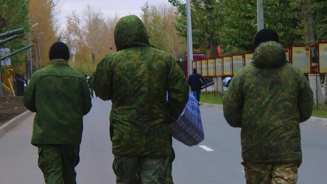 Омичка пожаловалась губернатору, что не может подтвердить участие своего сына в СВО