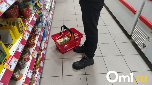 Омич обокрал магазин, а потом пришёл устраиваться туда на работу