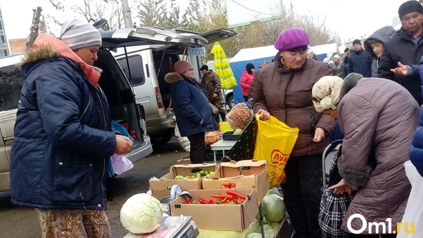 Молоко, мясо и одежда по низким ценам: в Новосибирске провели универсальную ярмарку