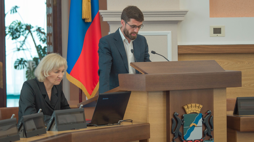 Позорный столб: в Новосибирске опубликуют список депутатов-прогульщиков