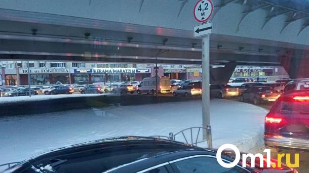 Развязку у метромоста начнут готовить прямо под снегом