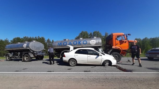 В массовом ДТП с молоковозом пострадала двухлетняя омичка